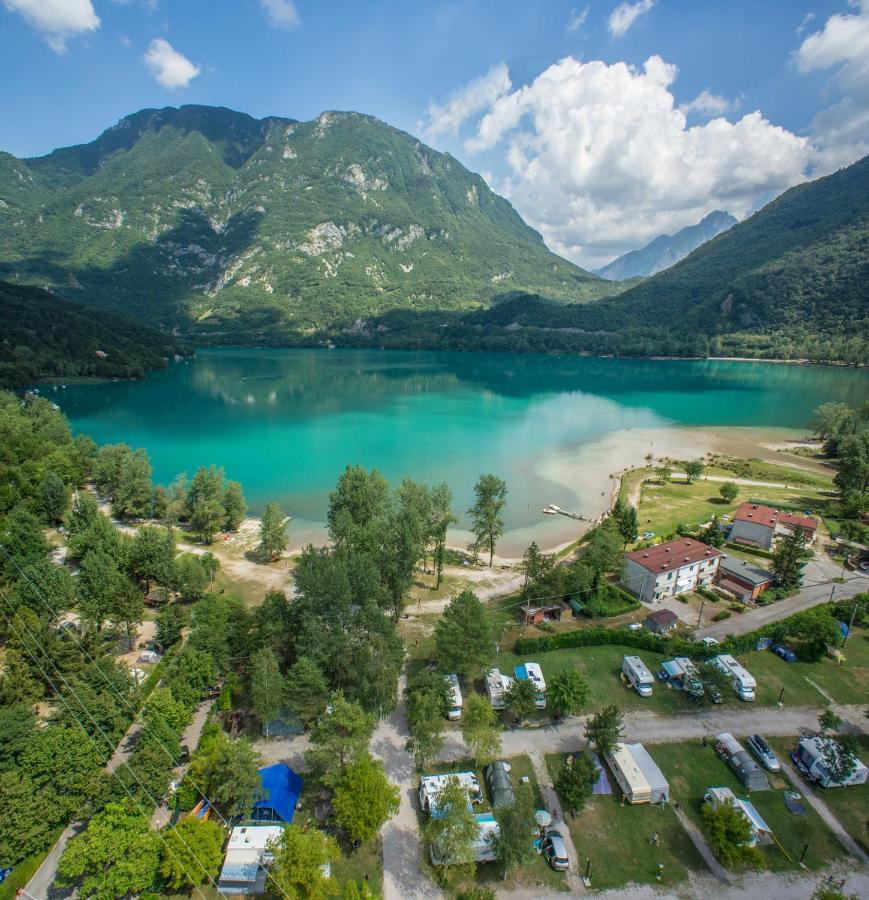 Hotel Camping lago 3 comuni Alesso Exterior foto