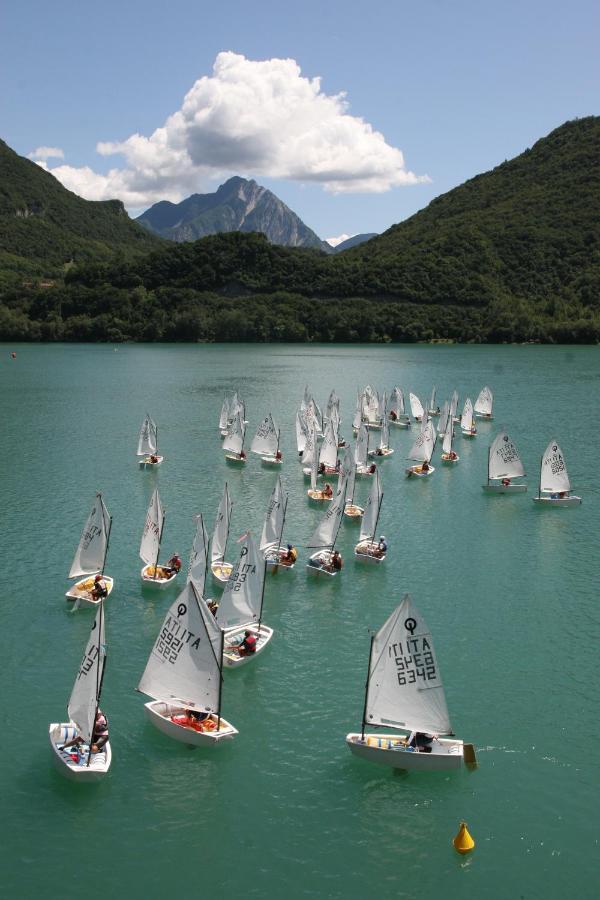 Hotel Camping lago 3 comuni Alesso Exterior foto